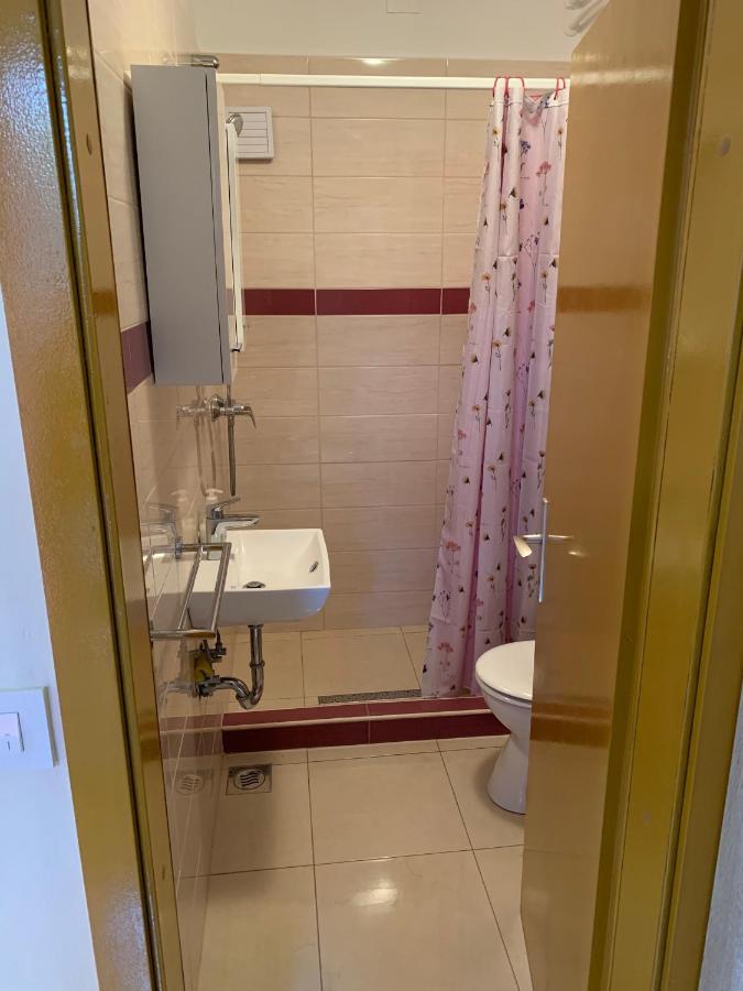 Apartment "Onkel" ชิเบนิก ภายนอก รูปภาพ